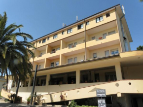 Hotels in Sellia Marina